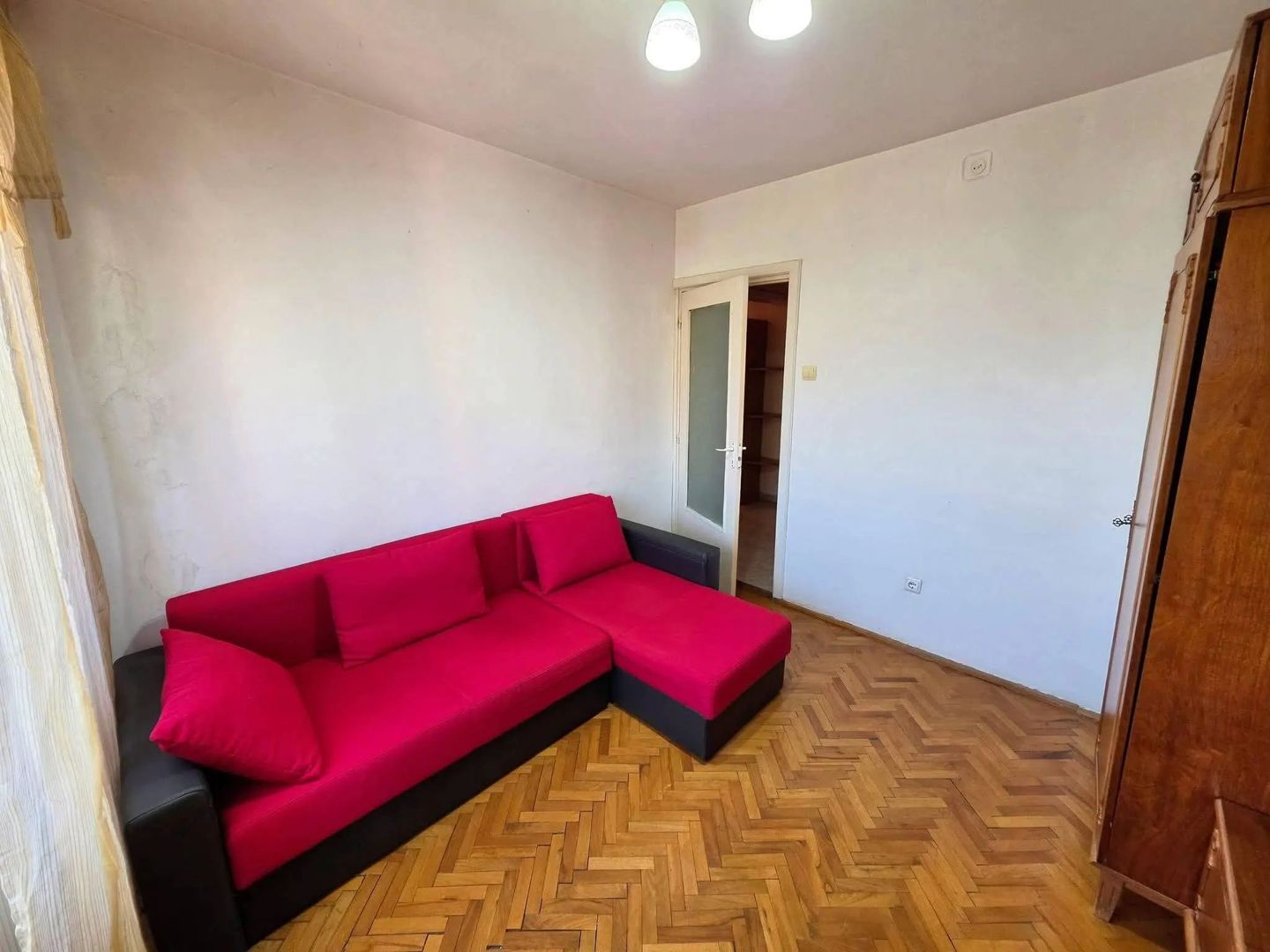 Vand apartament cu 2 camere decomandat in Calea Lipovei - Poză 3
