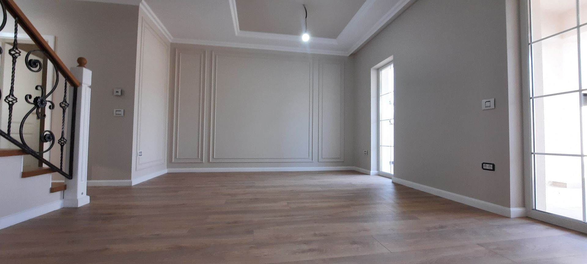 Locuinta deosebita cu finisaje PREMIUM - Poză 13