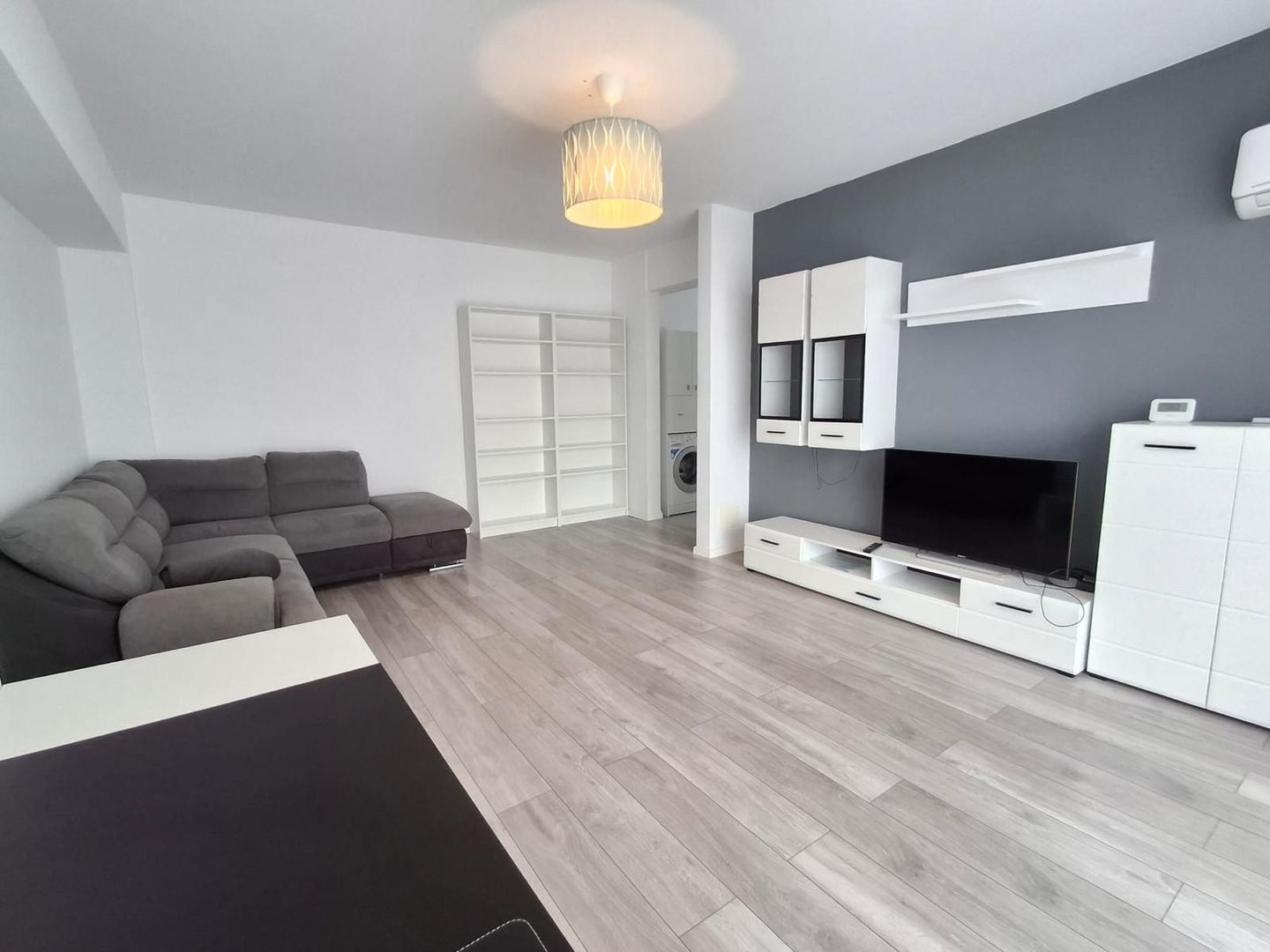 Pallady | Chirie 2 camere + loc parcare - Poză 2