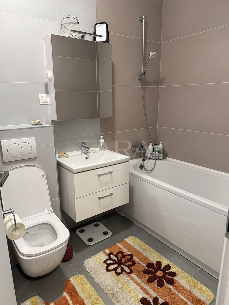 Apartament premium cu 3 camere și parcare subterană în Florești. - Poză 13