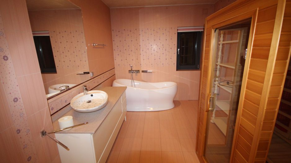 Lux la 5 minute de Iulius Twon - Poză 48