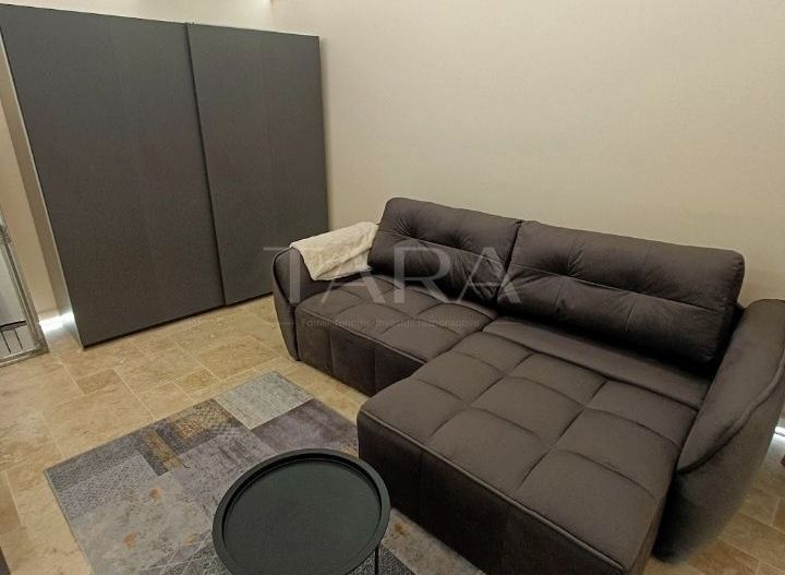 Vând Apartament Ultracentral. Investiție Profitabilă. Parcul Central. - Poză 1