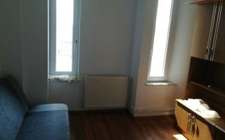 BRASADAS vinde ap 2 cam + living etaj 2 in zona Pta Romana. - Poză 6