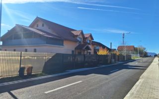 Casa de vanzare in Sanpetru cu 650mp teren - Poză 11