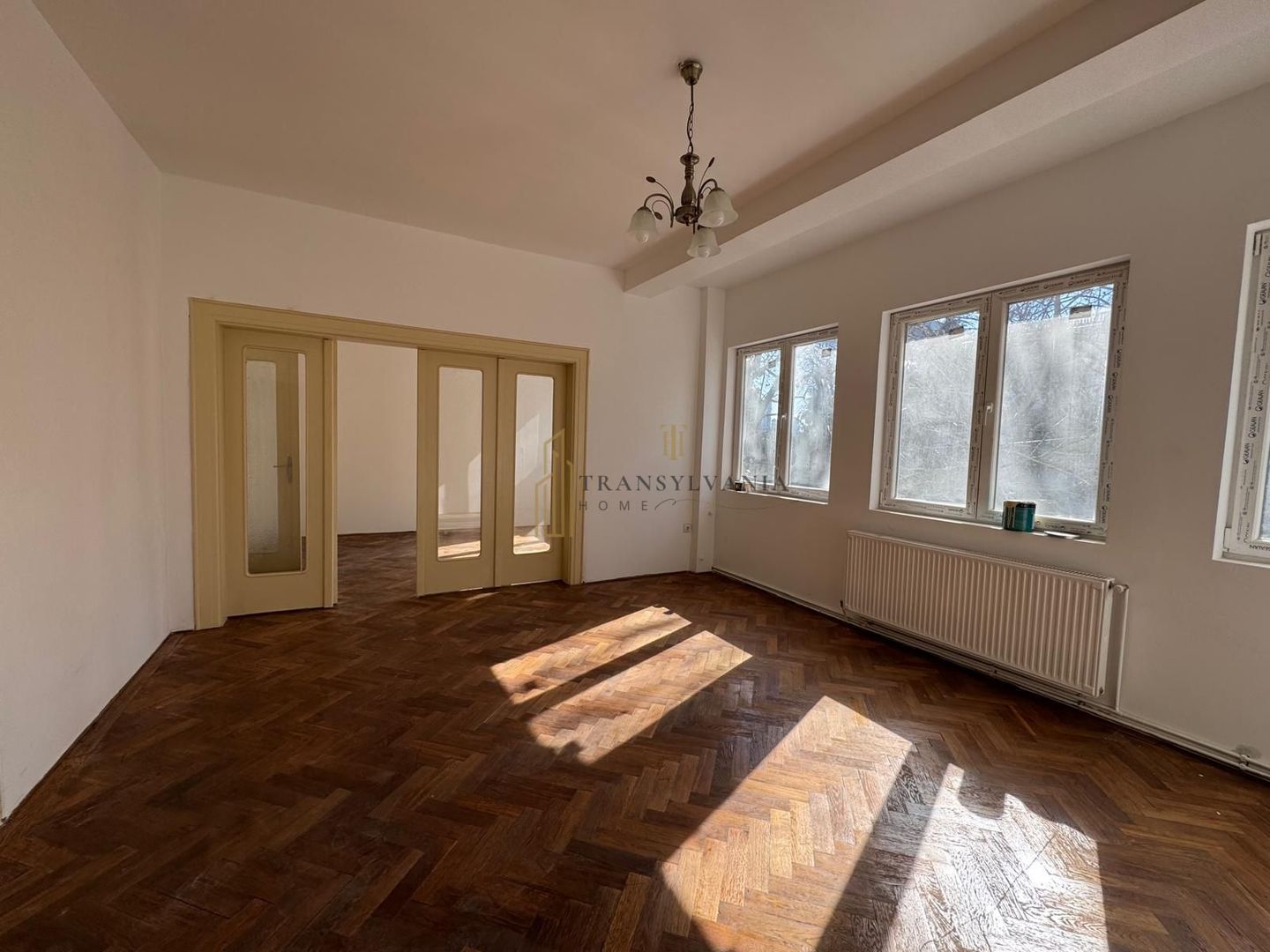 Spațiu de birouri de inchiriat pozitionat in zona istorica a Sibiului - Poză 2