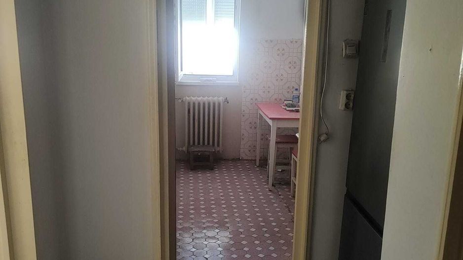 Vand apartament 2 camere semidecomandat DRUMUL TABEREI (ROMANCIERILOR) - Poză 3