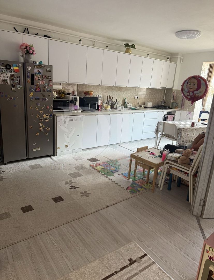 Apartament 3 camere / Zona Florilor - Poză 2