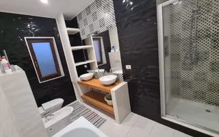 Duplex cu 4 camere, 3 bai, garaj si teren de 600 mp langa Mosnita Noua - Poză 13