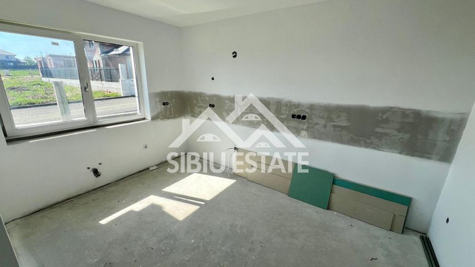 Casă Individuală de vanzare sau schimb cu apartament - Poză 9