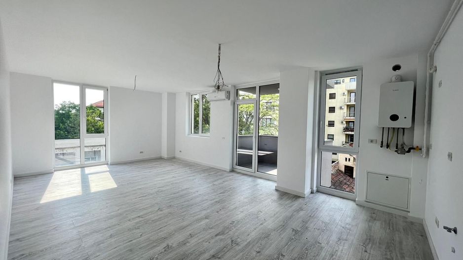 Apartamet 2 camere+parcare subterana+boxa, zona Telegrafului. - Poză 1