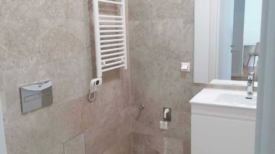 AP. 2 CAMERE LUXURIA, LOC PARCARE, BLOC NOU, CENTRALA, METROU 15 MIN - Poză 6