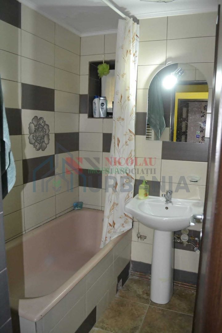 apartament 3 camere ultracentral Iasi - Poză 6