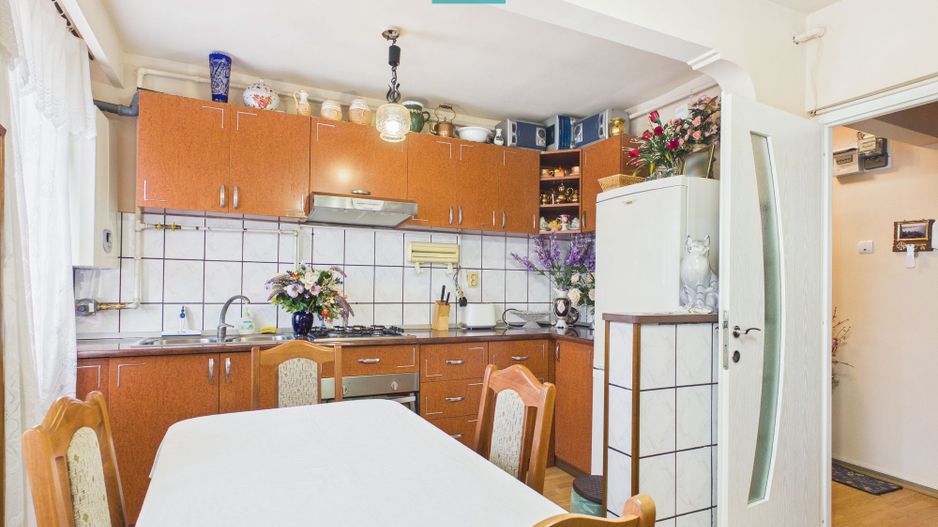 Apartament 2 camere, etaj 2/4 – Micro 15, Deva - Poză 5