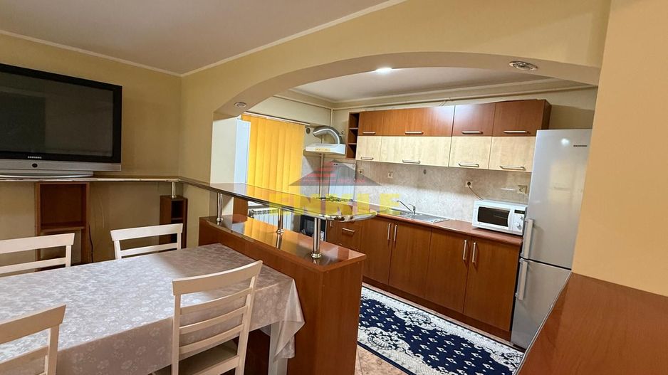 De închiriat apartament 3 camere – Zona Primăverii - Poză 3