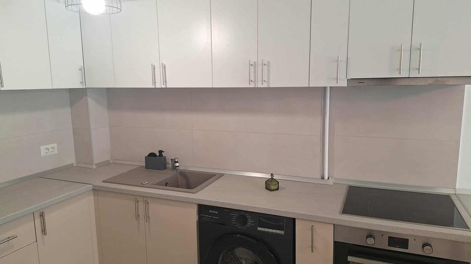 GARONIERA PARCUL CAROL , CENTRALA PROPRIE,  LOC DE PARCARE , MOBILATA - Poză 4