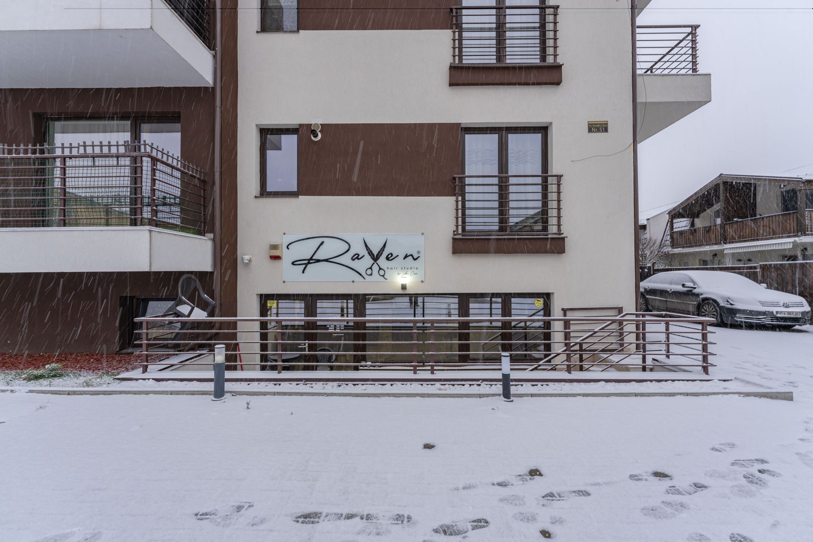 Spatiu comercial 52.00 mp bloc nou cartier Tractorul - Poză 9