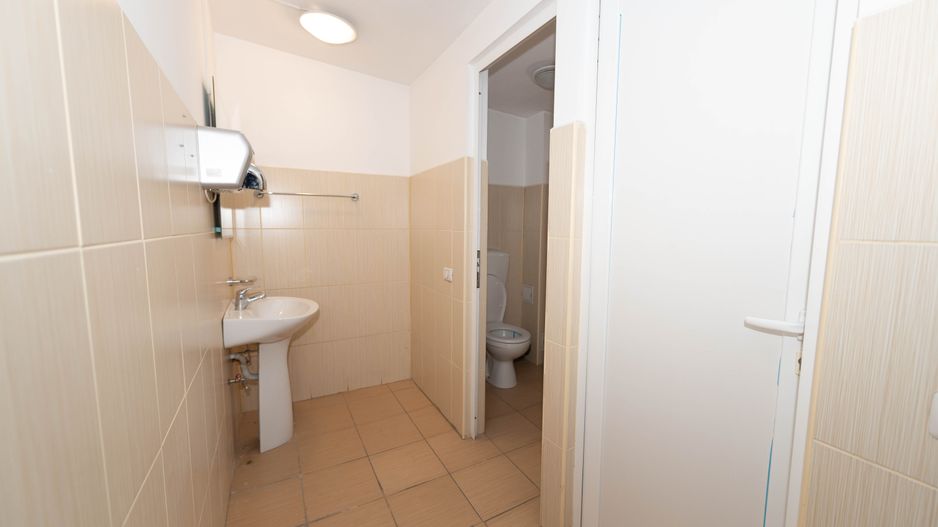 Spatiu de birouri stradal, 148mp de inchiriat în zona Soseaua Chitilei - Poză 8