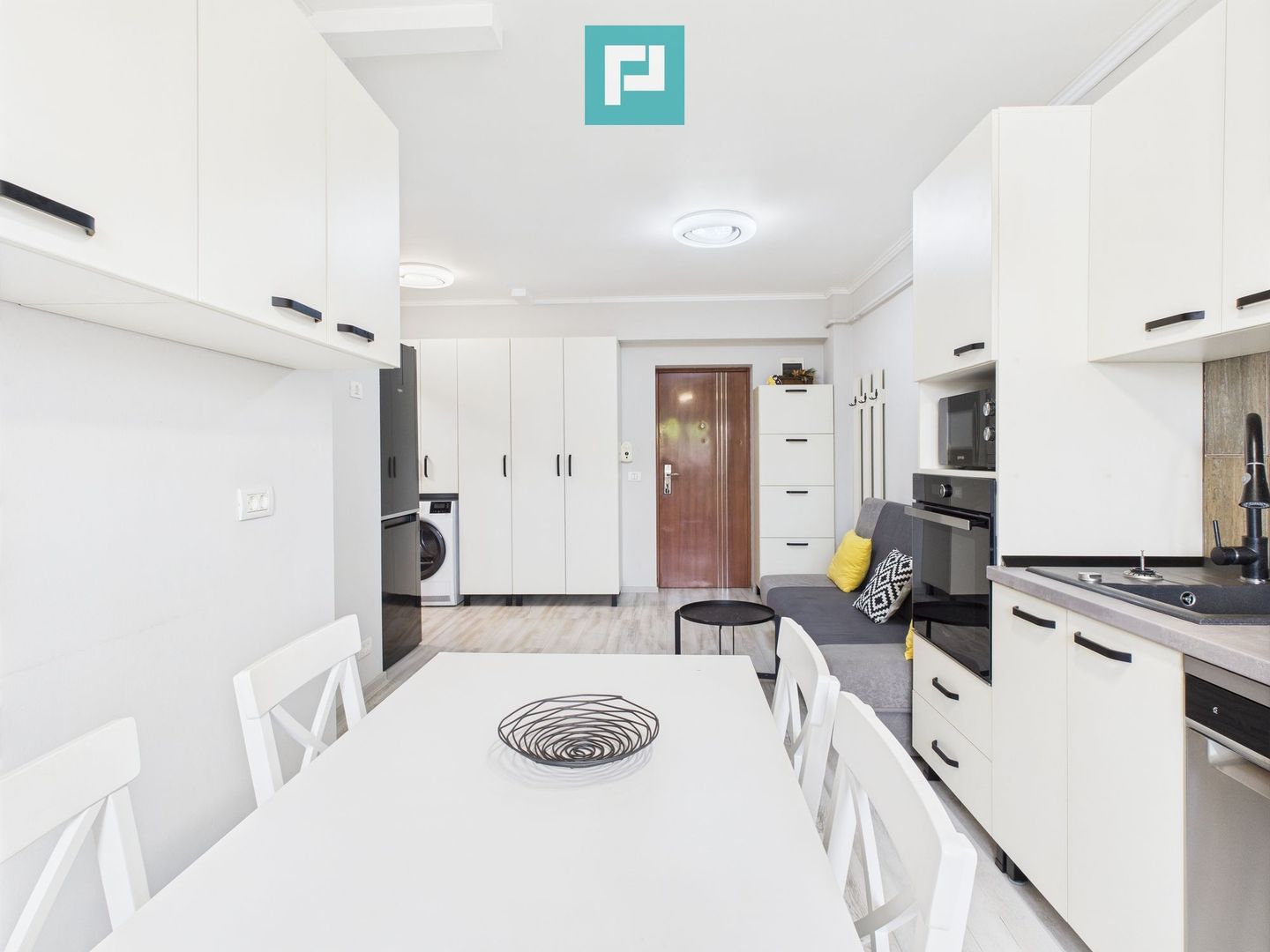 Apartament mobilat și utilat zona Universității - Poză 1