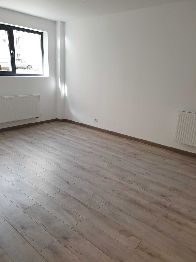 Apartament 3 camere nemobilat Plaza Rezidence - Poză 3