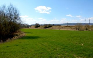 Teren 12.400 MP | 180 ml deschidere E85 | Pătrăuți | 70.000€ - Poză 3