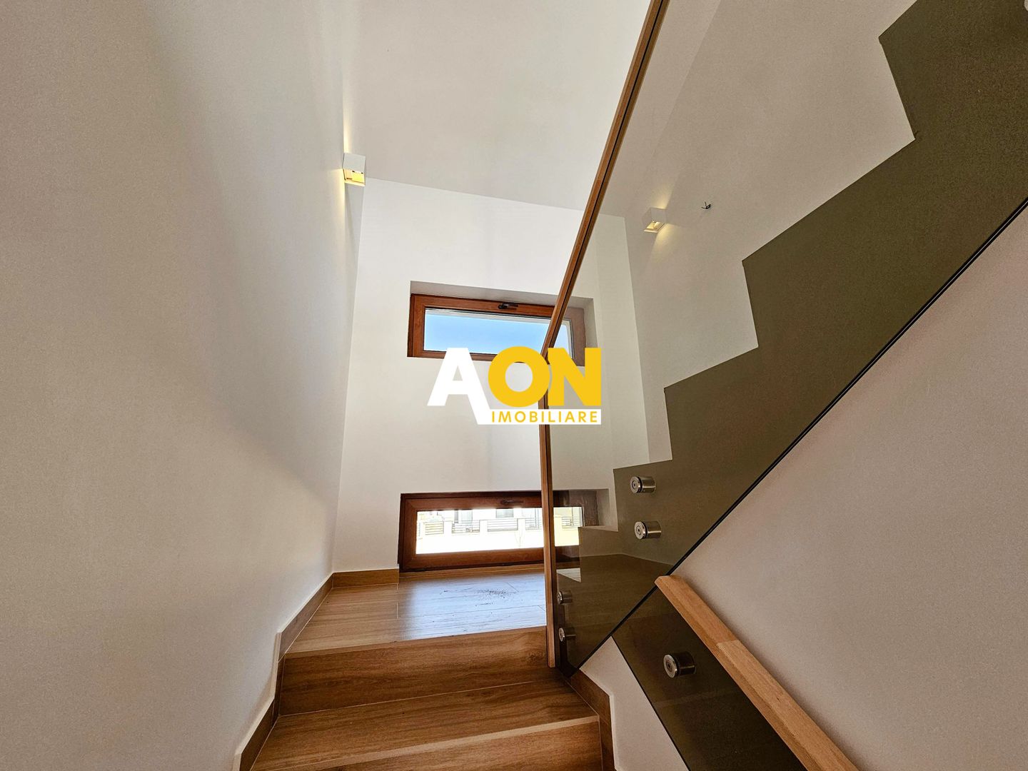 1/2  Duplex, 190 mp utili, 300 mp teren, Alba-Micesti - Poză 11