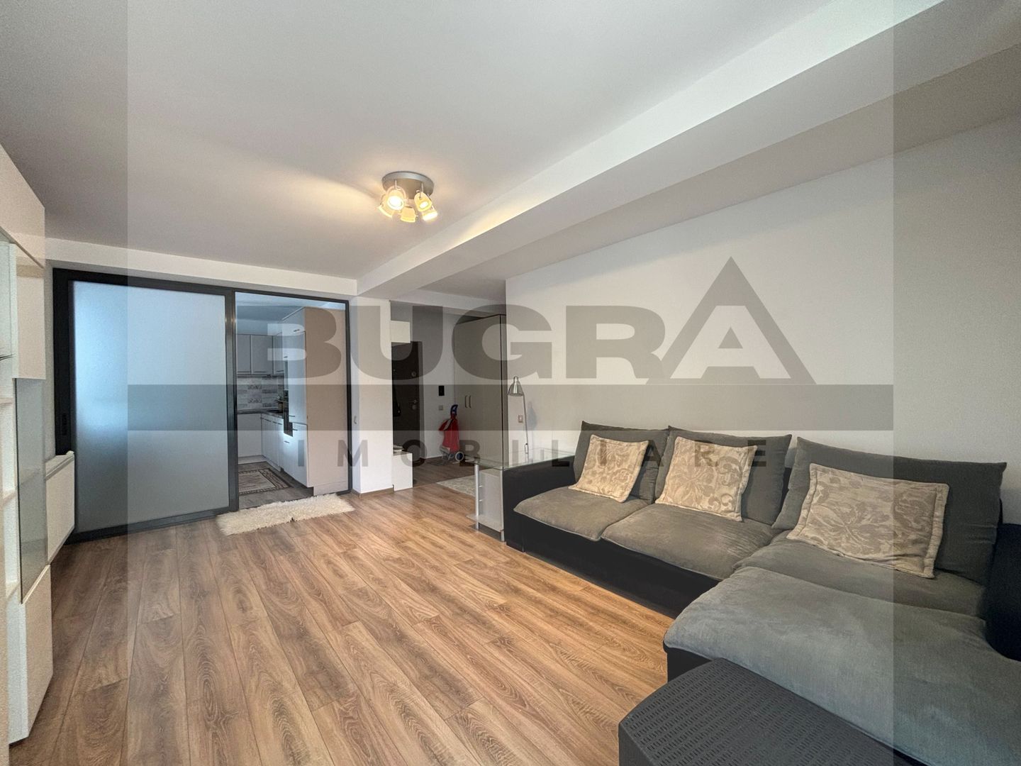 Apartament la vila,  4 camere, garaj, boxa, zona C. Turzii - Poză 2