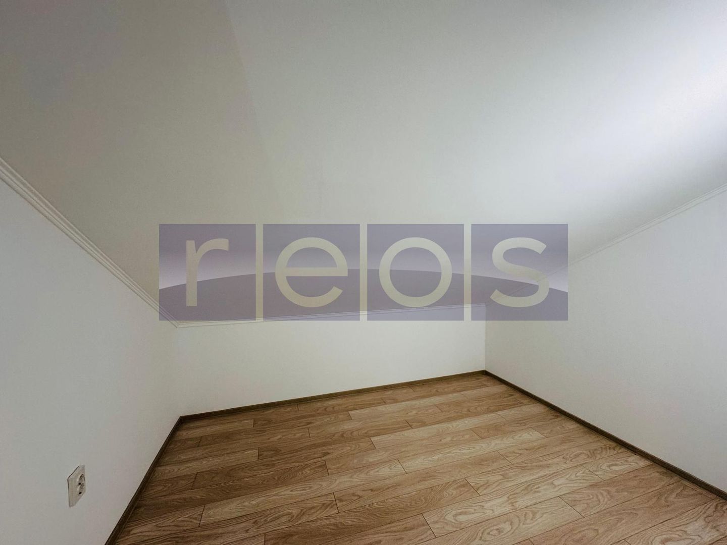 CASA DE VANZARE | 6 CAMERE | 1050 MP - Poză 13