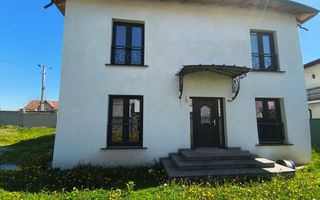 Vilă P+E+Pod | 200 MP Utili | Șcheia | Drum Privat - Poză 1