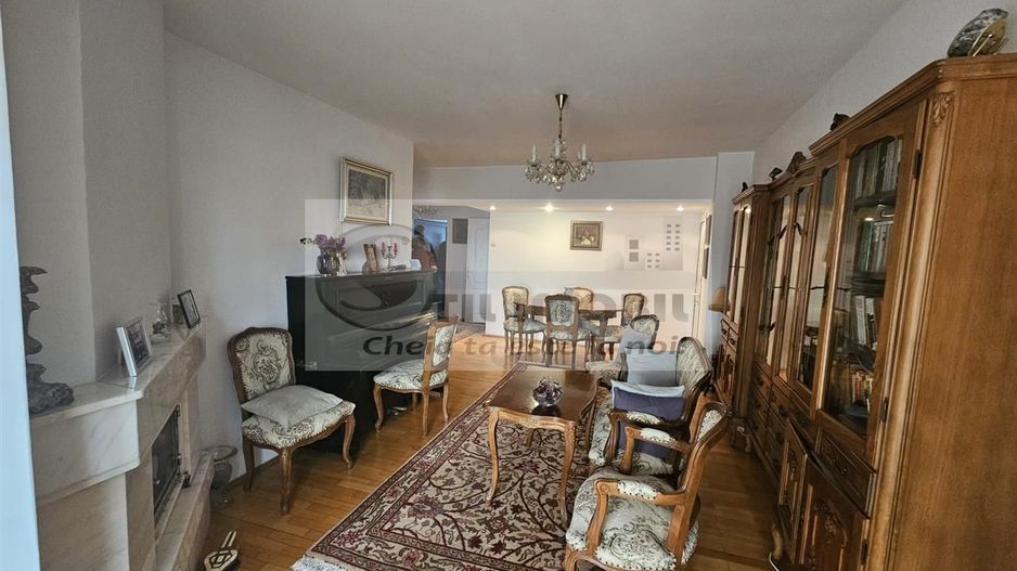 Apartament 4 camere - Hala Centrala - Poză 4