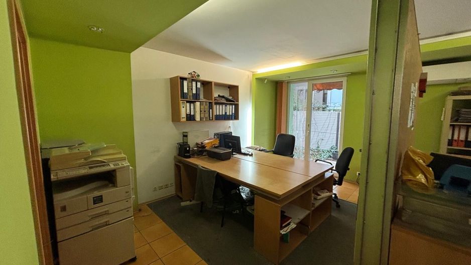 Spatiu comercial langa Medicina si Prefectura - Poză 17