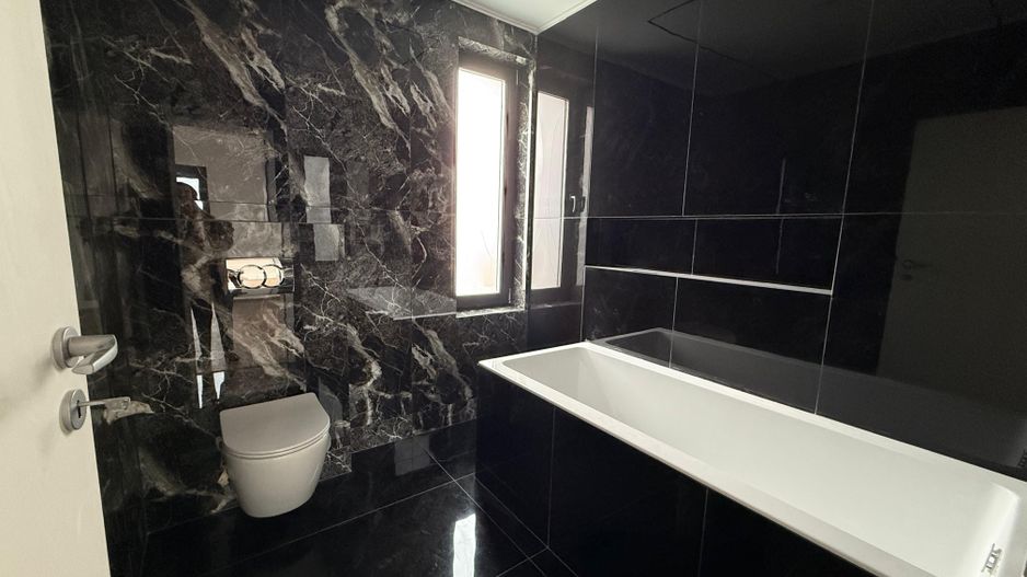 Vila individuala 4 camere Tunari I Teren 300 mp - Poză 5