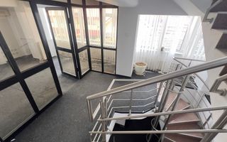 CLADIRE DE BIROURI - Poză 4