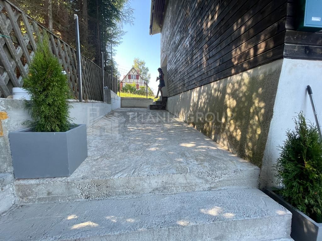 INVESTITIE Vila moderna + vila la rosu, teren 1480 padure - Poză 13