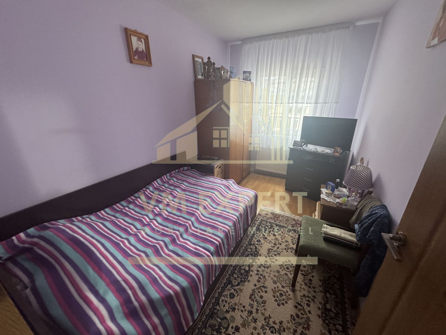APARTAMENT 3 CAMERE ETAJ 4 VIȘOI CAMPULUNG - Poză 2