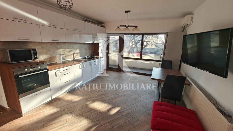 Apartament cu 3 camere | Ultracentral | Oradea - Poză 1