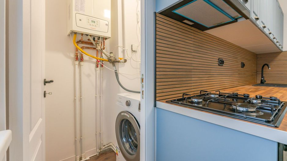 Chirie 2 camere Astra Brașov: 57 mp, AC și două balcoane închise - Poză 8