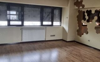 Piata Victoriei - Guvern | 4 camere | 122mp | 1990 - Poză 1