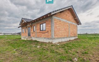 Casa nouă la roșu în Zimandcuz - Poză 5