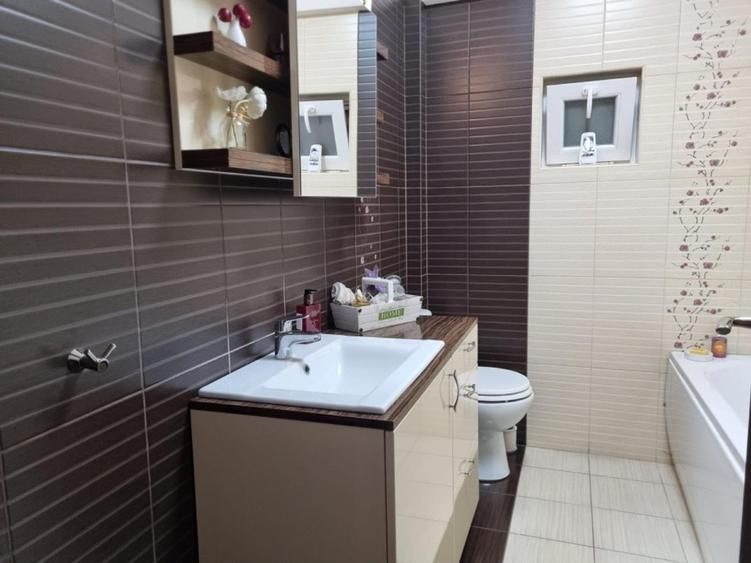 Giroc-UM | 2 Camere | Mobilat si Utilat | Loc de parcare - Poză 11