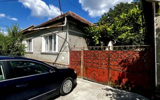 Casa in Tinca, centrala, 3 camere cu strada asfaltata - Poză 1