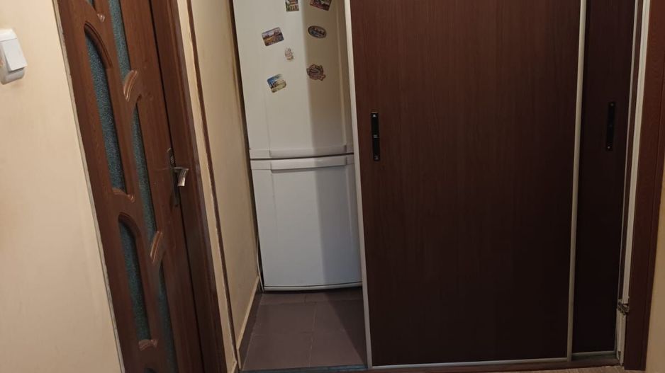 Ag EUROPA vinde ap 2 cam 68mp la etajul 6 în zona BURDEA. - Poză 9