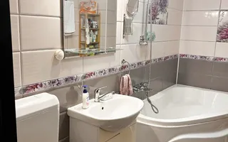 Vanzare apartament 2 camere Sebastian - str. Ileana Cosanzeana - Poză 19