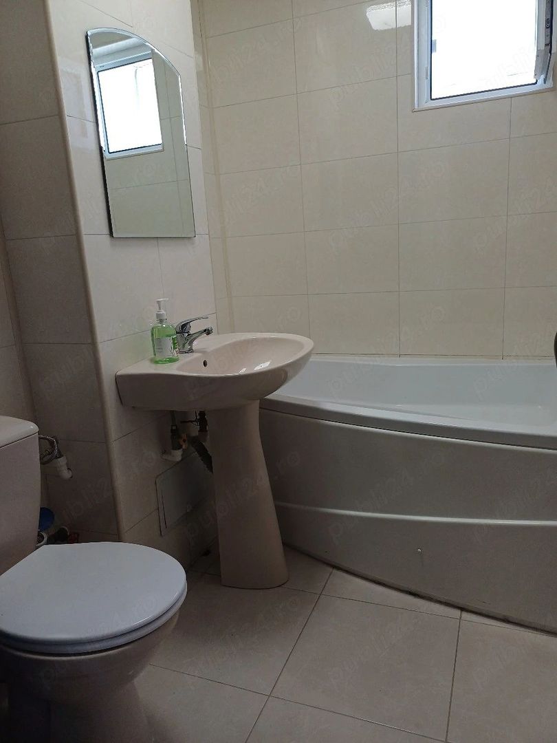 De inchiriat apartament 2 camere micro 20, et. 9, 350 euro negociabil - Poză 5