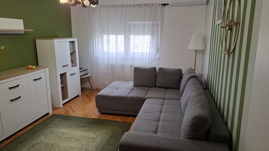 Soarelui | 3 Camere | Centrala proprie | 2 Clime | Bloc izolat | Rulouri El. - Poză 3