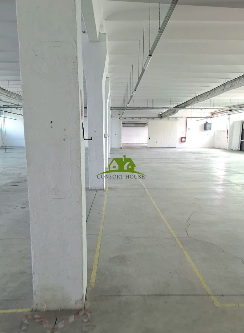 Cladire ideală pentru diverse scopuri comerciale sau industriale - Poză 13