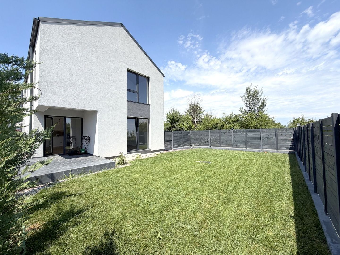 Vila Corbeanca-Petresti - Poză 1
