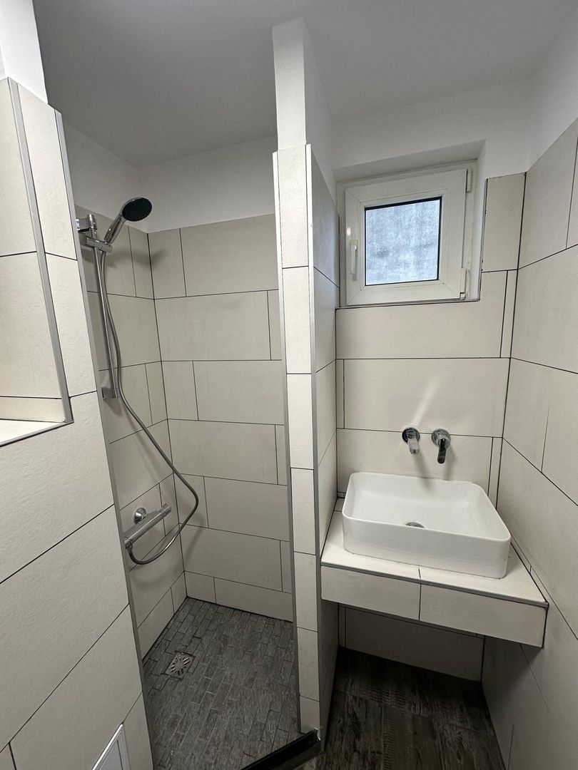 Apartament cu 2 camere complet renovat, prima inchiriere - Drumul Taberei - Poză 13