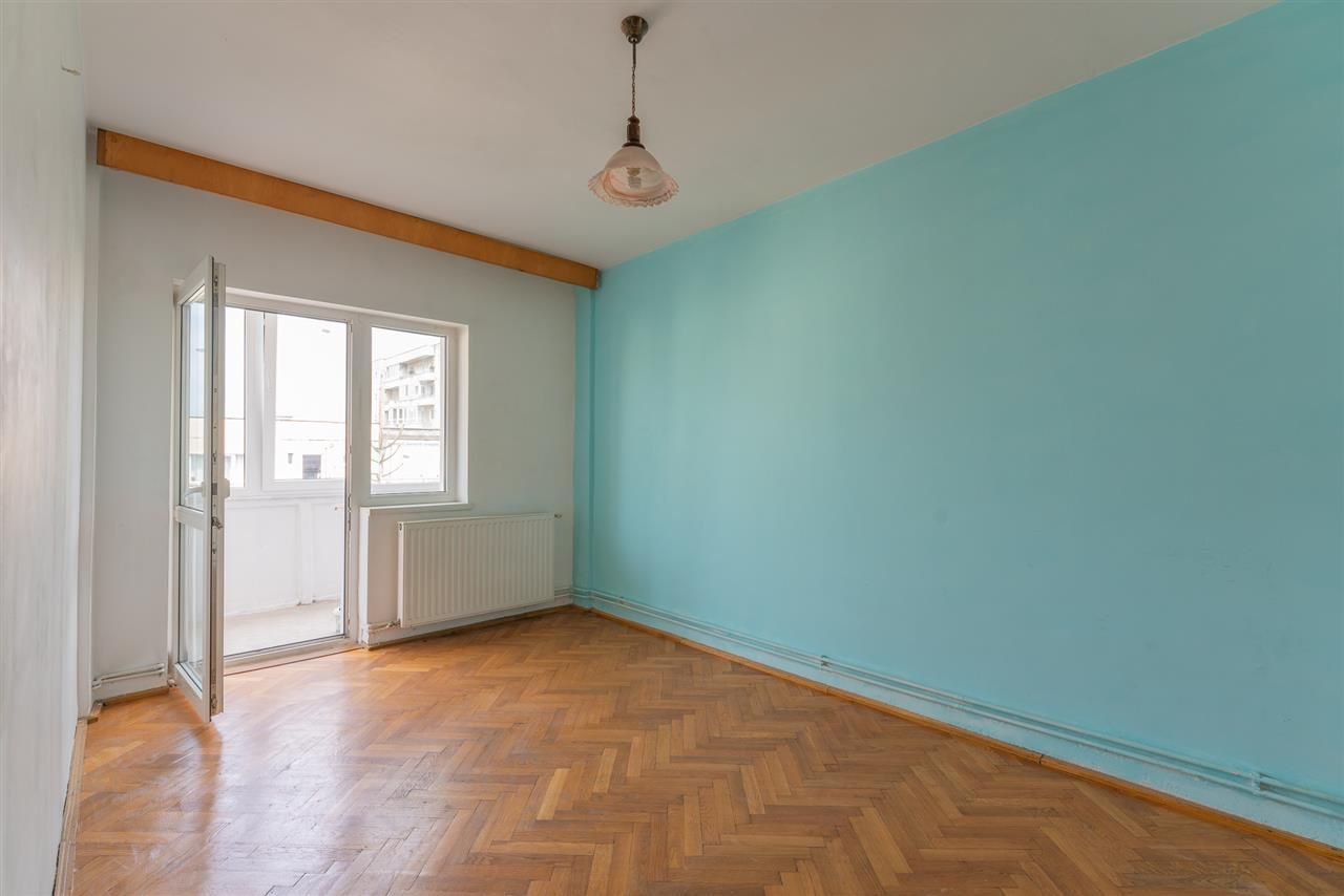Apartament nemobilat in zona Spitalului Judetean - Poză 4