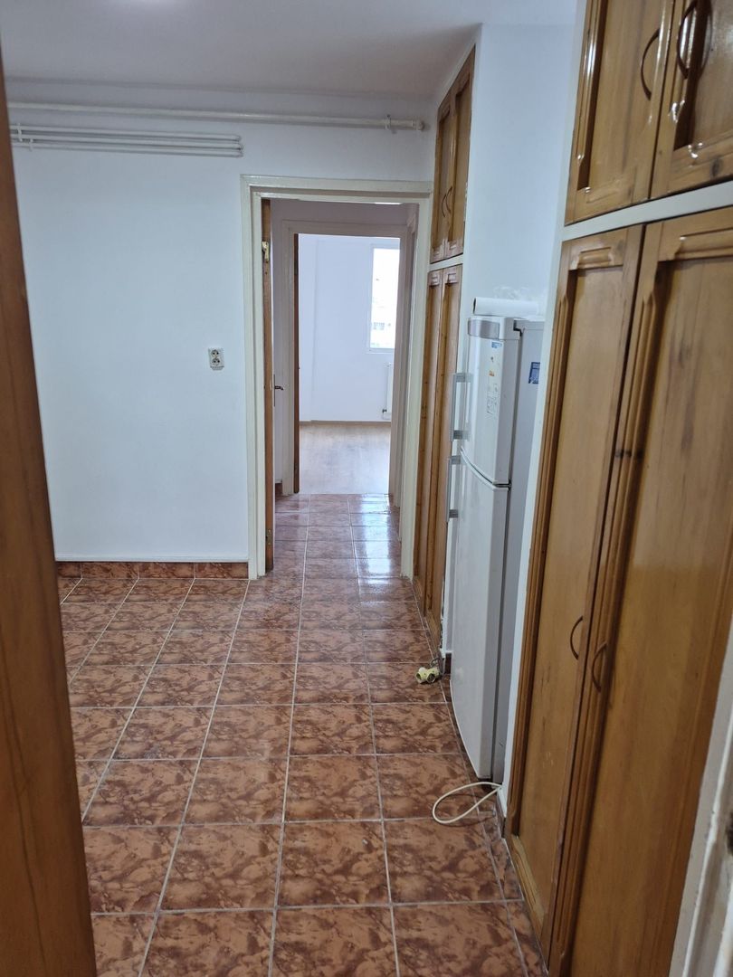 Militari – Piata Veteranilor, 2 camere decomandate, Centrala proprie, Metrou - Poză 4