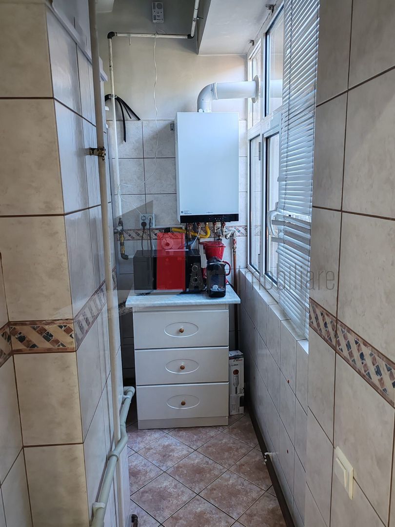 Apartament 4 camere cu centrală - Vasile Lascar - Poză 17